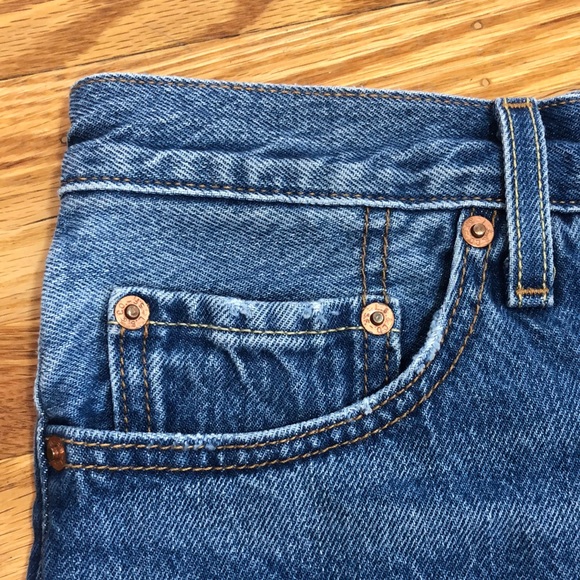 Levi’s 501 High Rise Cut-Off Denim Shorts Size 27 - Picture 9 of 14